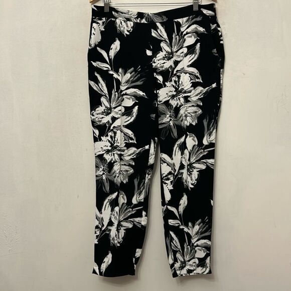 Katherine Barclay black white gray floral pull on pants Size 12 EUC - Picture 1 of 13
